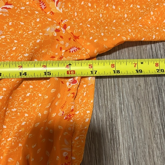 Joie Floral Button Up Crop Top With Tie Front - Picture 12 of 15